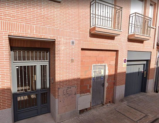 Foto 1 de Local en venda a calle Fuente Grande amb garatge i ascensor