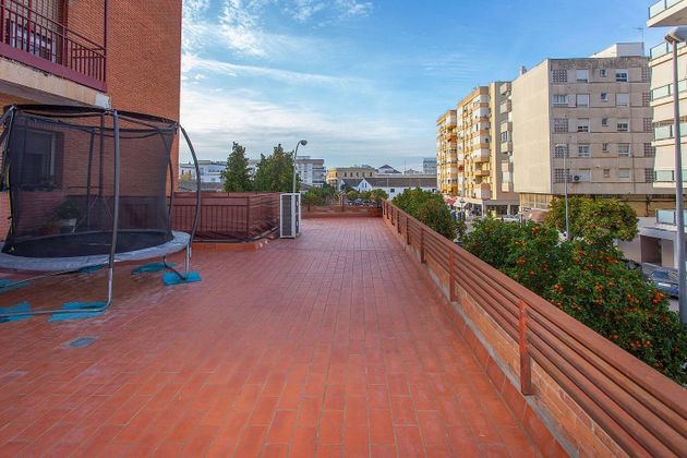 Foto 1 de Venta de piso en Centro - Jerez de la Frontera de 4 habitaciones con terraza y garaje