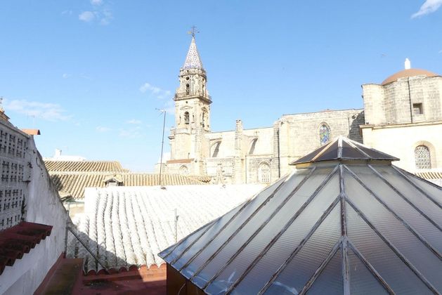 Foto 1 de Venta de chalet en Centro - Jerez de la Frontera de 6 habitaciones con terraza y garaje