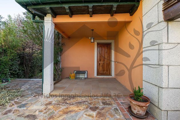Foto 1 de Xalet en venda a Miraflores de la Sierra de 4 habitacions amb terrassa i jardí