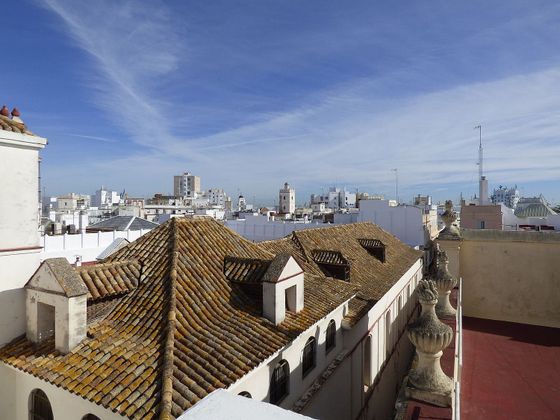 Foto 1 de Pis en lloguer a Centro Histórico - Plaza España de 2 habitacions amb balcó