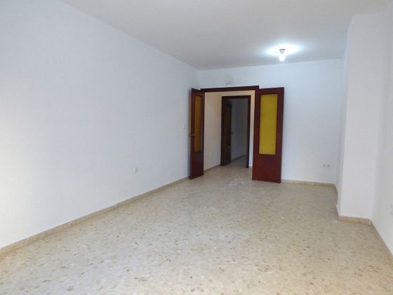Foto 1 de Venta de piso en La Paz - Segunda Aguada - Loreto de 3 habitaciones con ascensor