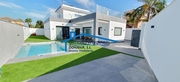 Foto 1 de Xalet en venda a La Jara de 4 habitacions amb terrassa i piscina
