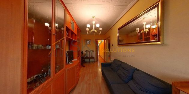 Foto 2 de Venta de piso en Palomeras bajas de 3 habitaciones con aire acondicionado y calefacción