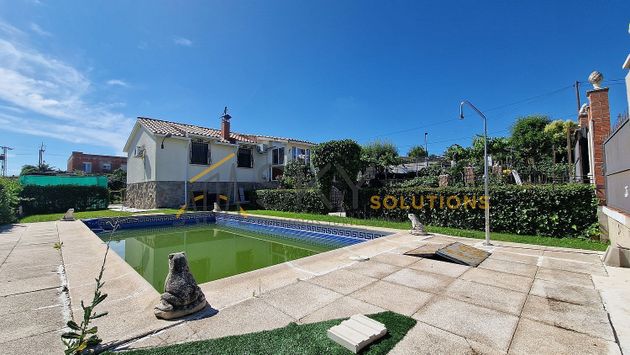 Foto 1 de Xalet en venda a Viso de San Juan (El) de 5 habitacions amb terrassa i piscina