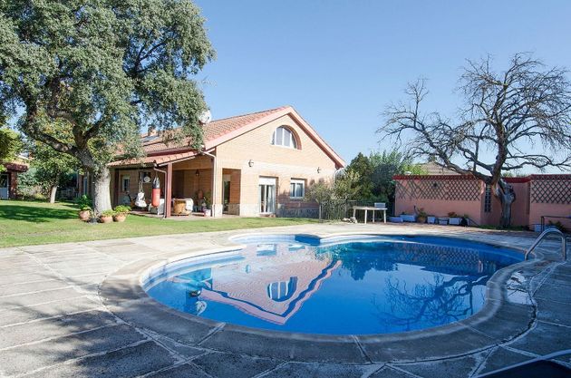 Foto 1 de Xalet en venda a Raya del Palancar - Guadamonte de 4 habitacions amb piscina i garatge