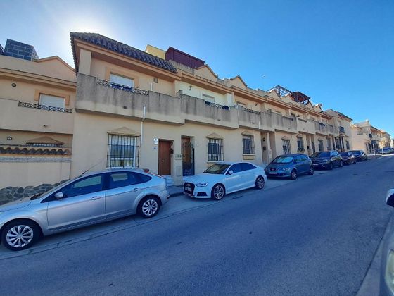 Foto 2 de Casa en venta en Camposoto - Gallineras de 3 habitaciones con terraza y garaje