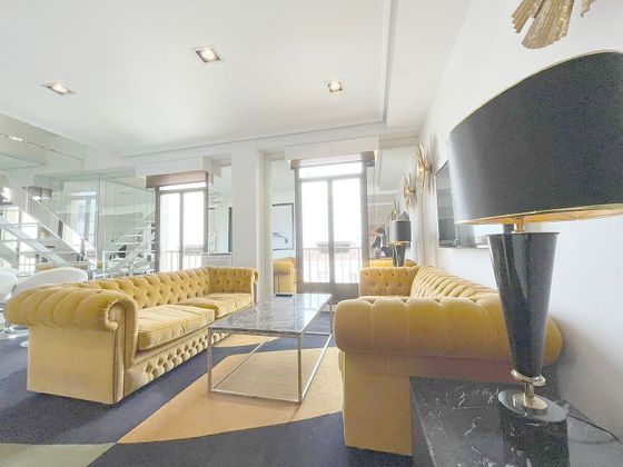 Foto 1 de Dúplex en alquiler en Recoletos de 2 habitaciones con garaje y muebles