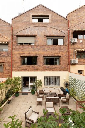 Foto 2 de Casa en venda a Peñagrande de 5 habitacions amb piscina i jardí