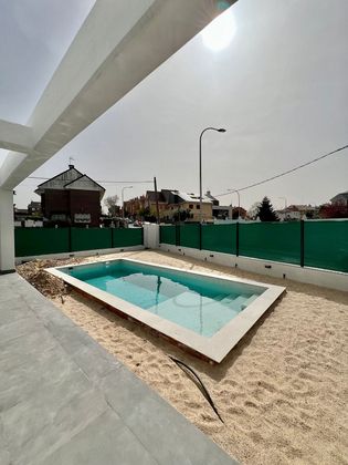 Foto 2 de Venta de casa en calle Viejo de Burgos de 5 habitaciones con terraza y piscina
