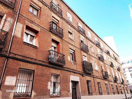 Foto 1 de Venta de piso en calle De Luis Villa de 2 habitaciones con calefacción y ascensor