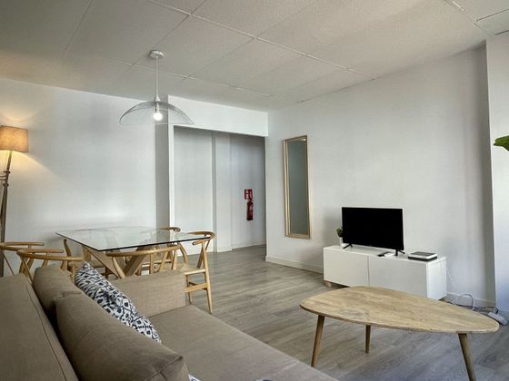 Foto 2 de Pis en lloguer a calle Del Padre Jesús Ordóñez de 3 habitacions amb mobles i aire acondicionat