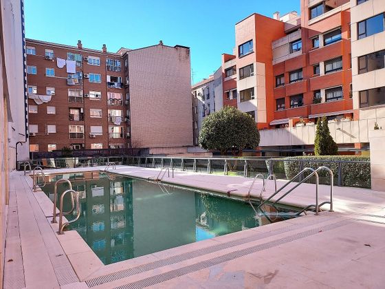 Foto 1 de Dúplex en lloguer a Ibiza de 2 habitacions amb terrassa i piscina
