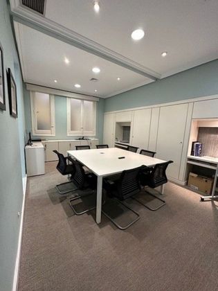 Foto 1 de Oficina en alquiler en Castellana de 240 m²