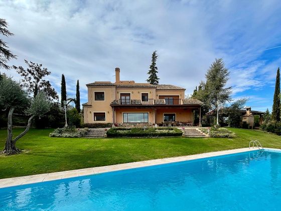 Foto 1 de Casa en venda a Los Cigarrales-La Bastida de 7 habitacions amb terrassa i piscina