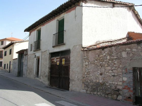 Foto 2 de Casa en venda a Torrelaguna de 6 habitacions amb garatge i jardí