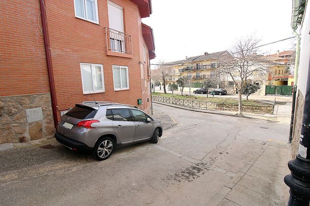 Foto 2 de Casa en venda a Torrelaguna de 3 habitacions amb garatge i balcó