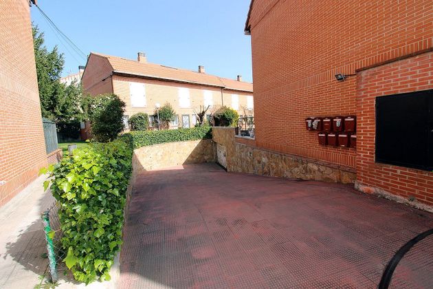 Foto 2 de Casa en venda a Cabrera (La) de 3 habitacions amb terrassa i piscina