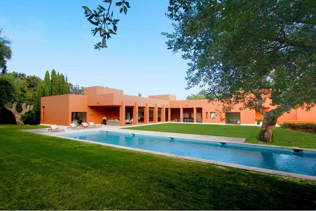 Foto 2 de Casa en venta en Sotogrande Costa de 5 habitaciones con terraza y piscina