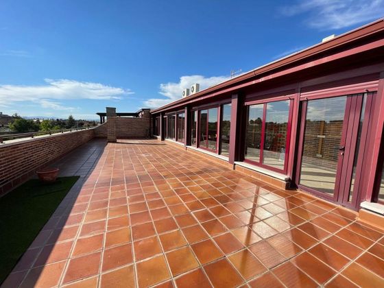 Foto 1 de Àtic en venda a Valdemarín de 6 habitacions amb terrassa i piscina