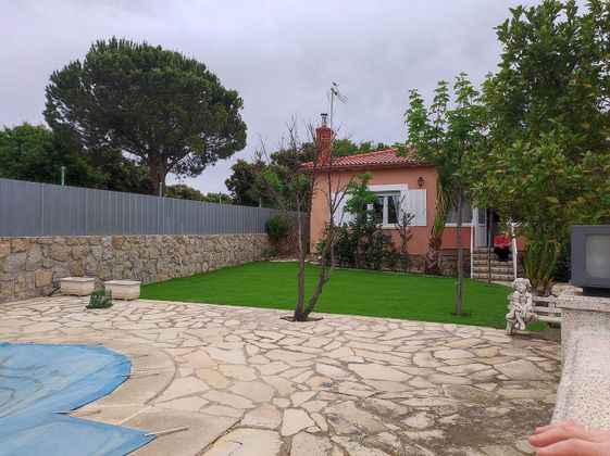 Foto 2 de Xalet en venda a Fresnedillas de la Oliva de 3 habitacions amb terrassa i piscina