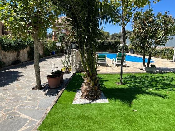 Foto 1 de Xalet en venda a Fresnedillas de la Oliva de 3 habitacions amb terrassa i piscina