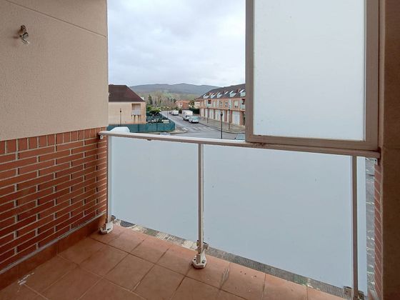 Foto 2 de Venta de piso en barrio Parayo de 3 habitaciones con garaje y balcón