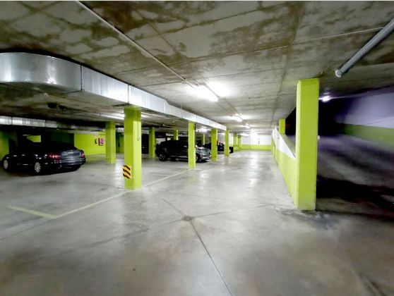 Foto 1 de Venta de garaje en calle De Dulce Chacón de 26 m²