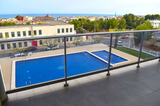 Foto 1 de Venta de piso en calle Aljub de 2 habitaciones con terraza y piscina