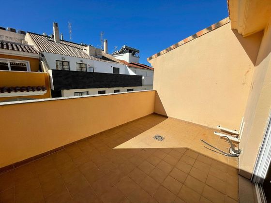 Foto 1 de Ático en venta en calle De Mestral de 2 habitaciones con terraza y garaje