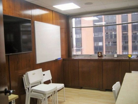Foto 2 de Alquiler de oficina en Castillejos con garaje y aire acondicionado