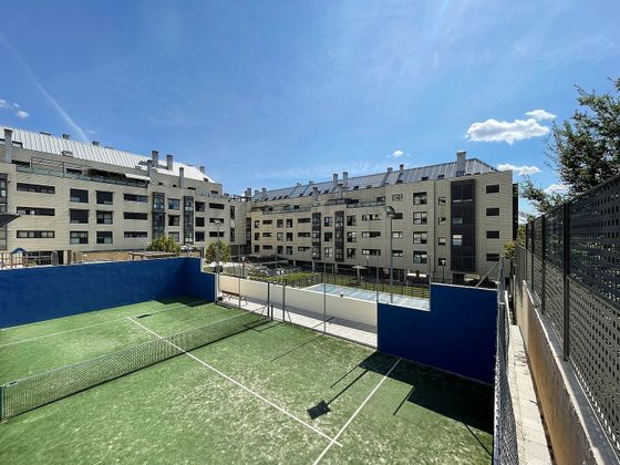 Foto 2 de Venta de piso en calle Monasterio de Silos de 1 habitación con piscina y garaje