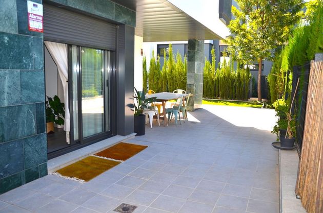Foto 1 de Venta de piso en calle Albirka de 3 habitaciones con terraza y piscina