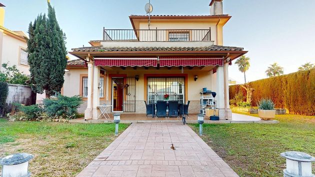 Foto 1 de Xalet en venda a paseo Pablo Iglesias de 4 habitacions amb terrassa i piscina