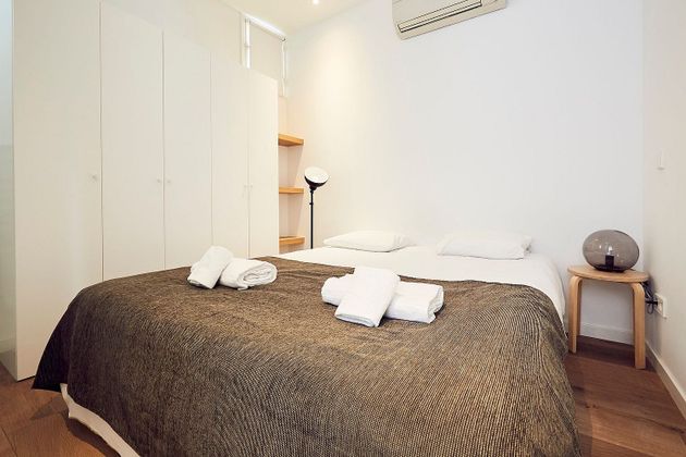 Foto 2 de Alquiler de piso en Cortes - Huertas de 2 habitaciones con muebles y aire acondicionado