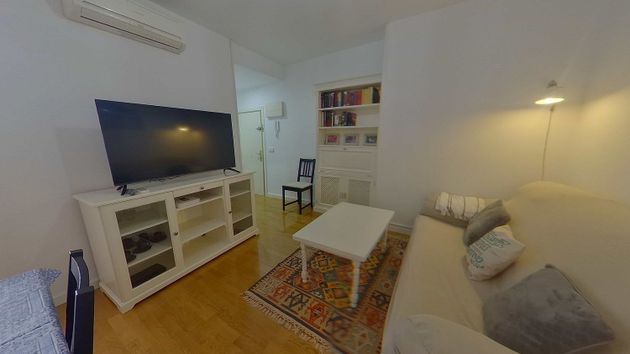 Foto 2 de Pis en lloguer a Pacífico de 2 habitacions amb mobles i aire acondicionat
