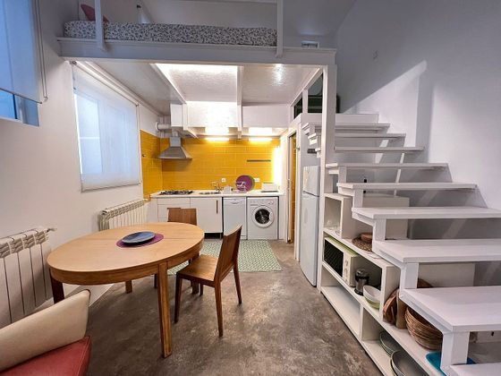 Foto 2 de Dúplex en lloguer a Universidad - Malasaña de 2 habitacions amb mobles i calefacció