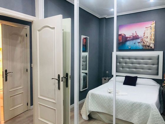 Foto 2 de Alquiler de piso en Bellas Vistas de 1 habitación con muebles y aire acondicionado
