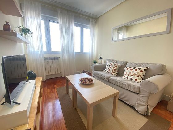 Foto 1 de Piso en alquiler en Cuatro Caminos de 2 habitaciones con muebles y aire acondicionado