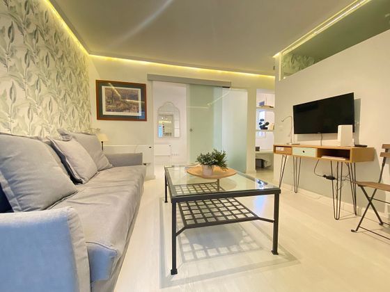 Foto 1 de Alquiler de piso en calle De San Lorenzo de 1 habitación con terraza y muebles