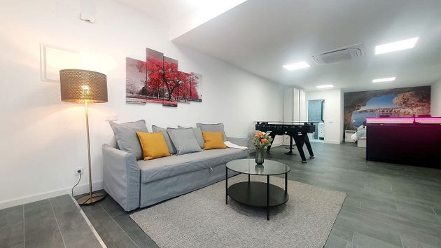 Foto 2 de Alquiler de estudio en calle De Las Margaritas con muebles y aire acondicionado