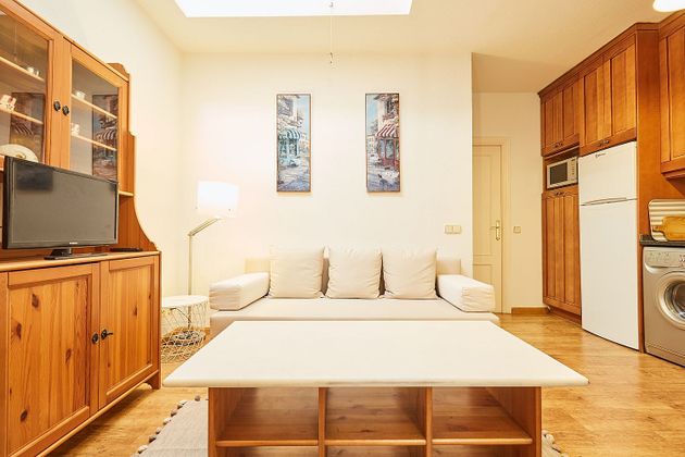 Foto 2 de Piso en alquiler en calle De Palos de la Frontera de 1 habitación con muebles y aire acondicionado