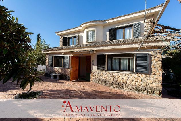 Foto 1 de Xalet en venda a Altos de Jarama de 5 habitacions amb terrassa i garatge