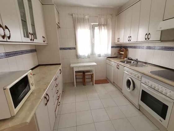 Foto 2 de Casa adossada en venda a Palazuelos de Eresma de 3 habitacions amb garatge i calefacció
