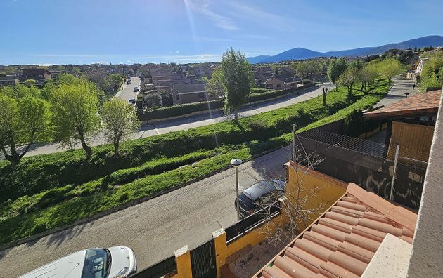 Foto 1 de Xalet en venda a calle Miño de 4 habitacions amb terrassa i garatge