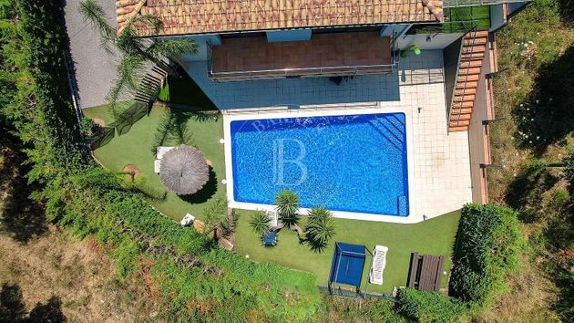 Foto 2 de Casa en venda a calle Cim D'aro de 4 habitacions amb terrassa i piscina