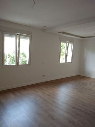 Foto 2 de Venta de piso en Vallehermoso de 4 habitaciones con aire acondicionado y calefacción
