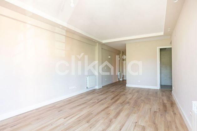 Foto 2 de Pis en venda a Ensanche de 3 habitacions amb terrassa i aire acondicionat