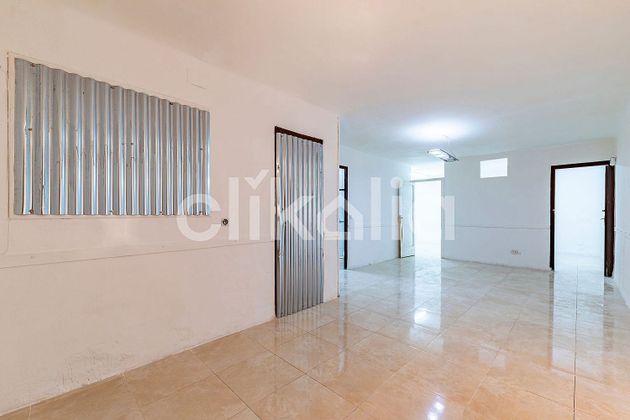 Foto 2 de Piso en venta en Riera Alta - Llatí de 2 habitaciones con ascensor