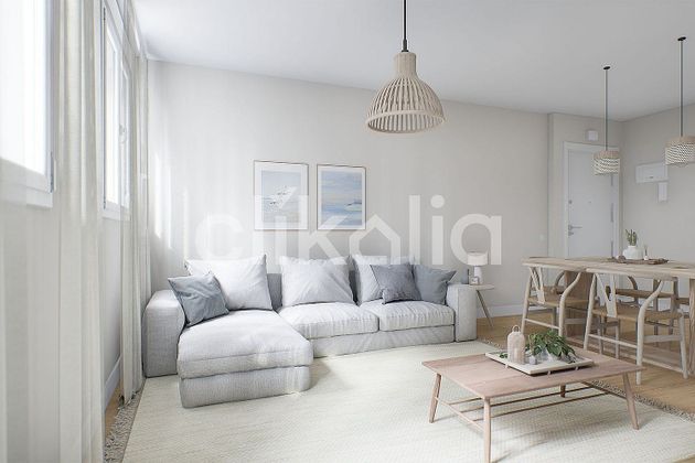 Foto 2 de Piso en venta en Pedregalejo de 2 habitaciones con terraza y aire acondicionado